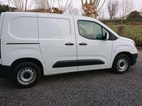 Usata Opel Combo Edition 102 CV (75 kW) 2021 White jade Monovolume