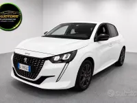 Occasion Peugeot 208 Allure 101 PK (74 kW) 2022 Wit Hatchback