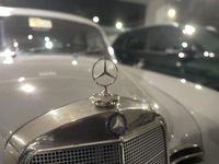 Begagnad Mercedes W115 51 HK (37 kW) 1958 Grå Sedan