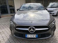 Usata Mercedes A180 Premium 116 CV (85 kW) 2020 Grigio Berlina
