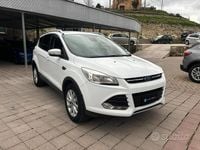 Usata Ford Kuga 150 CV (110 kW) 2016 Bianco SUV