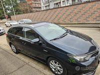 Usata Toyota Auris Hybrid 99 CV (72 kW) 2016 Nero Station wagon
