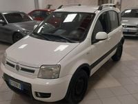 Usata Fiat Panda 4x4 Climbing 74 CV (54 kW) 2011 Bianco Utilitaria
