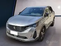 Usata Peugeot 3008 Allure 131 CV (96 kW) 2023 Grigio SUV
