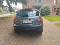 Usata Nissan Qashqai 150 CV (110 kW) 2008 Grigio SUV