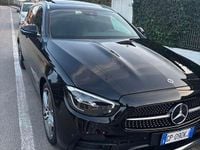 Usata Mercedes E220 Premium 194 CV (142 kW) 2022 Nero Station wagon