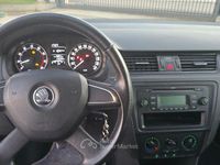 Usata Skoda Rapid Ambition 86 CV (63 kW) 2014 Argento Utilitaria