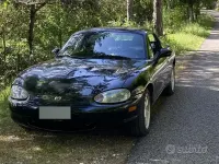 Usata Mazda MX5 110 CV (80 kW) 1998 Nero Cabrio