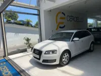Usata Audi A3 Ambition 105 CV (77 kW) 2010 Bianco pastello Utilitaria