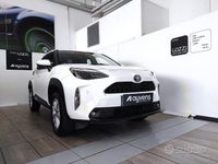 Begagnad Toyota Yaris Cross Business Edition 92 HK (67 kW) 2022 Vit SUV