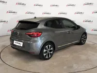 Usata Renault Clio V Evolution 101 CV (74 kW) 2023 Grigio Berlina