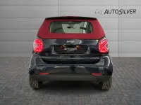 Usata Smart ForTwo Coupé 41 kW (56 CV) 2022 Blu Cabrio