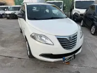 Usata Lancia Ypsilon 84 CV (61 kW) 2013 Bianco Utilitaria