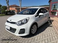 Usata Kia Rio Active 75 CV (55 kW) 2015 Bianco Berlina