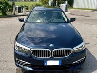 Usata BMW 520 Luxury Line 190 CV (139 kW) 2018 Blu/azzurro Station wagon