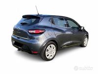 Usado Renault Clio IV 90 CV (66 kW) 2016 Gris Utilitario
