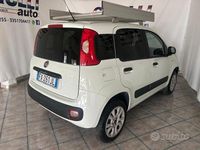 Usata Fiat Panda 4x4 Pop 86 CV (63 kW) 2019 Bianco pastello Utilitaria