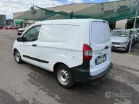Usata Ford Transit Courier Trend 75 CV (55 kW) 2021 Bianco Furgone