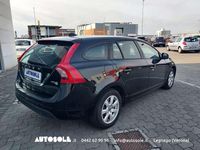 Usata Volvo V60 Kinetic 114 CV (83 kW) 2011 Nero Station wagon