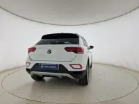 Usata VW T-Roc Life 110 CV (80 kW) 2023 Pure white nero SUV
