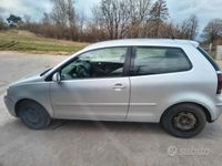 Usata VW Polo 69 CV (50 kW) 2007 Grigio Utilitaria