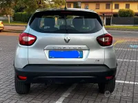Usata Renault Captur Life 90 CV (66 kW) 2016 Grigio SUV