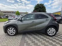 Usata Toyota Aygo X Trend 72 CV (52 kW) 2022 Cardamom green & black met SUV