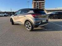 Usata Renault Captur Techno 145 CV (106 kW) 2023 Grigio scuro SUV