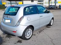 Usata Lancia Ypsilon 60 CV (44 kW) 2009 Argento Utilitaria