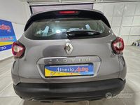 Usata Renault Captur 90 CV (66 kW) 2018 Grigio SUV