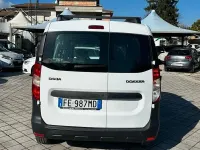 Usata Dacia Dokker Lauréate 75 CV (55 kW) 2016 Bianco Monovolume