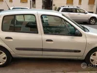 Usata Renault Clio 58 CV (42 kW) 2003 Grigio Utilitaria