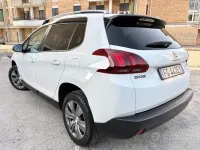 Usata Peugeot 2008 82 CV (60 kW) 2016 Bianco SUV