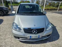 Usata Mercedes A180 Elegance 109 CV (80 kW) 2012 Antracite metallizzato Utilitaria