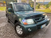 Usata Mitsubishi Pajero 160 CV (117 kW) 2004 Verde SUV