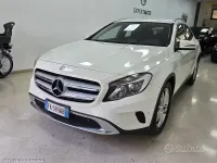 Usata Mercedes GLA180 136 CV (100 kW) 2016 Bianco SUV