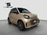 Usata Smart ForTwo Electric Drive 41 kW (56 CV) 2021 Giallo Cabrio