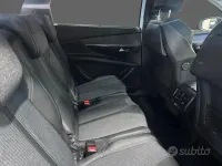 Usata Peugeot 5008 Allure 131 CV (96 kW) 2022 Bianco SUV