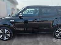 Usata Kia Soul 128 CV (94 kW) 2015 Nero SUV