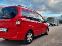 Usata Ford Tourneo Courier Sport 75 CV (55 kW) 2019 Rosso Monovolume