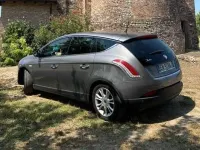 Usata Lancia Delta 120 CV (88 kW) 2010 Argento Utilitaria