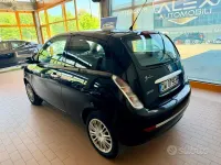 Usata Lancia Ypsilon 60 CV (44 kW) 2009 Nero Utilitaria