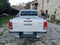 Usata Toyota HiLux 150 CV (110 kW) 2024 Bianco Pick-up