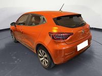 Usata Renault Clio V Equilibre 65 CV (47 kW) 2022 Arancione Utilitaria