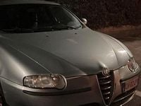 Usata Alfa Romeo 147 Distinctive 120 CV (88 kW) 2003 Grigio Utilitaria