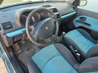 Usata Renault Clio II 82 CV (60 kW) 2002 Bluazzurro Berlina