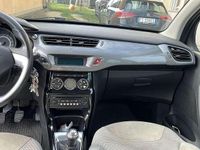 Usata Citroën C3 SELECTION 75 CV (55 kW) 2015 Blu/azzurro Berlina