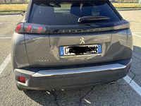 Usata Peugeot 2008 Allure 131 CV (96 kW) 2023 Grigio SUV