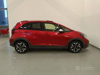 Usata Honda Jazz Executive 98 CV (72 kW) 2022 Rosso Utilitaria