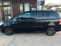 Usata Opel Zafira 150 CV (110 kW) 2010 Nero Monovolume